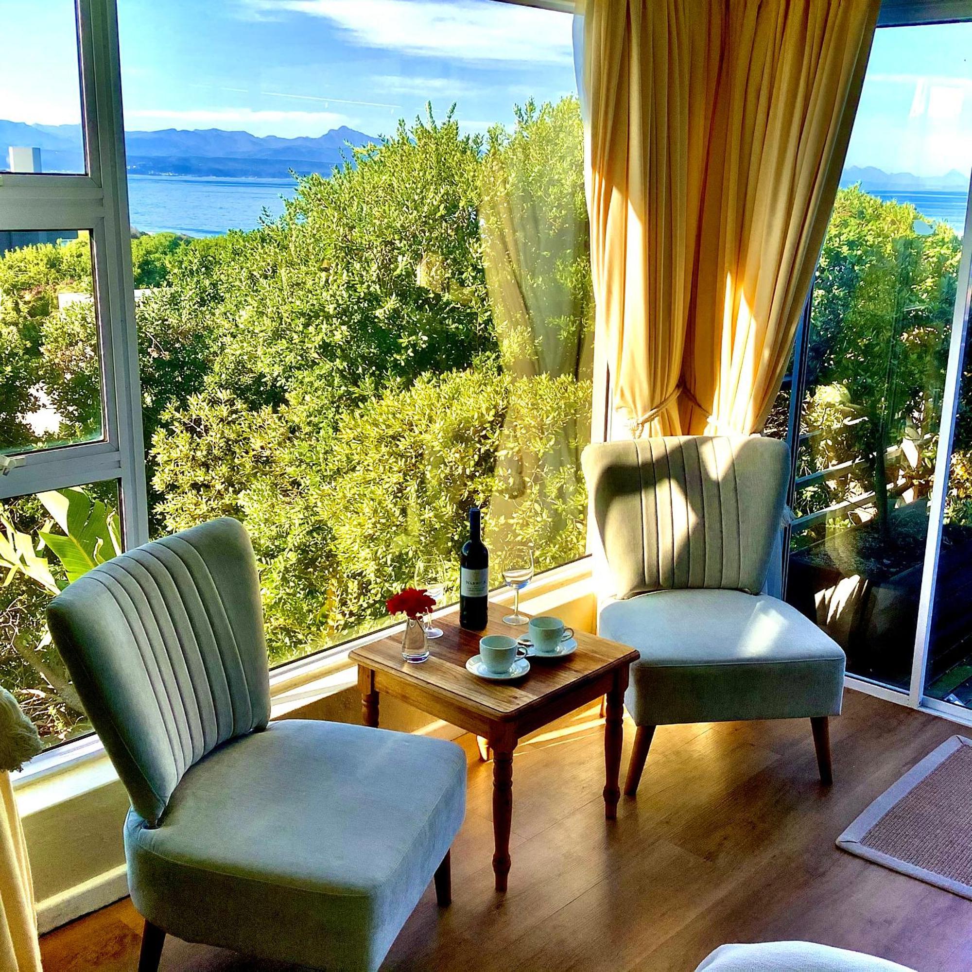Dolphins' Playground Beachfront B&B Plettenberg Bay Ngoại thất bức ảnh