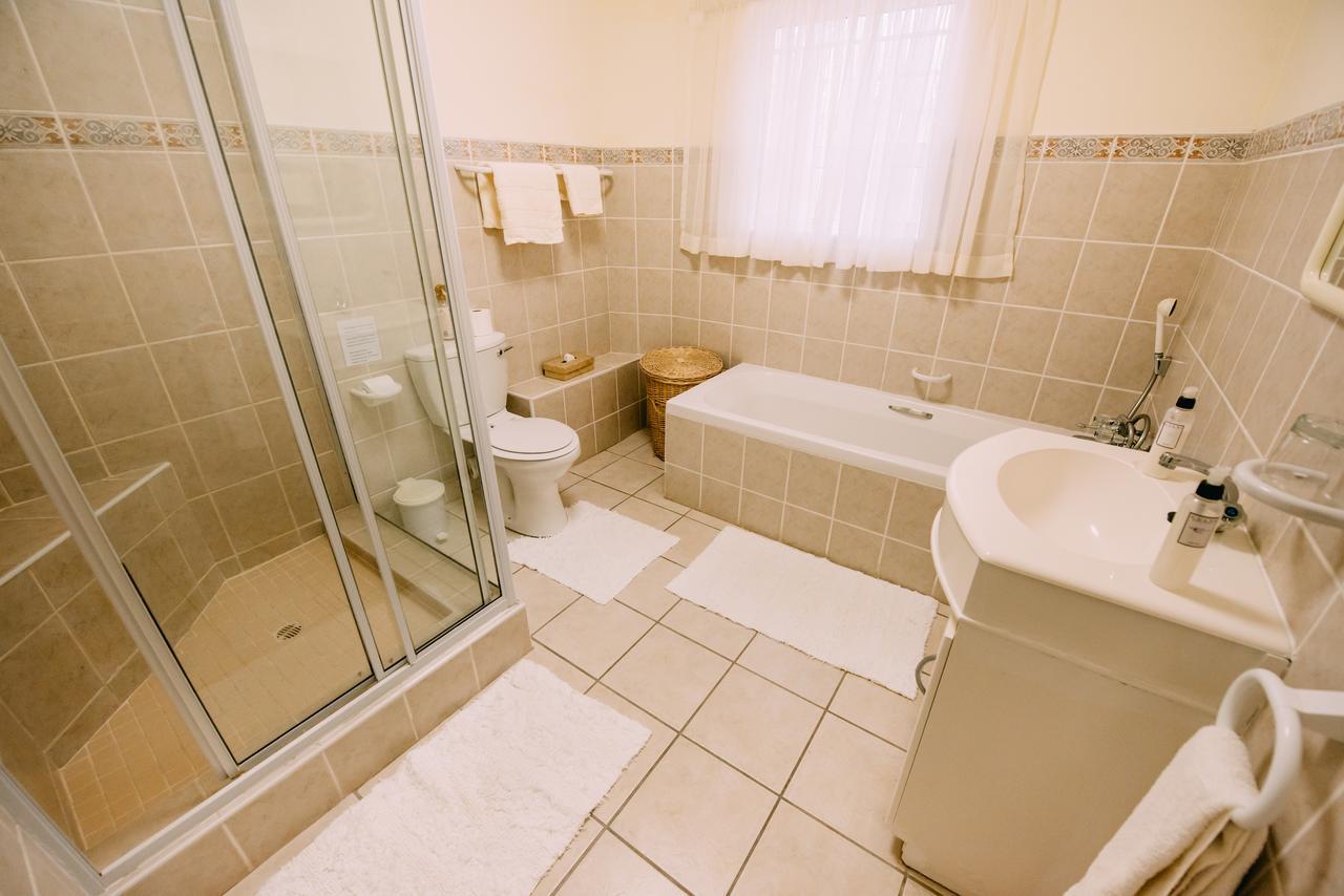 Dolphins' Playground Beachfront B&B Plettenberg Bay Ngoại thất bức ảnh